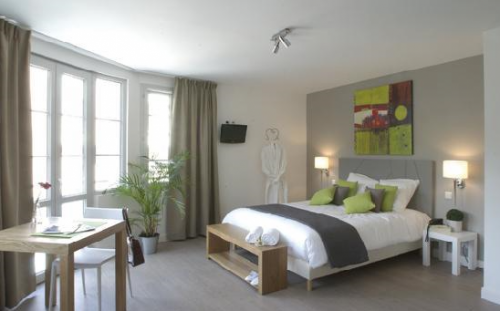 Lourda Apartments, Lourdes (Hautes Pyrenees) - Suite Bedroom