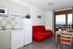 Kitchen and living area - Les Chalets De l'Isard in Les Angles